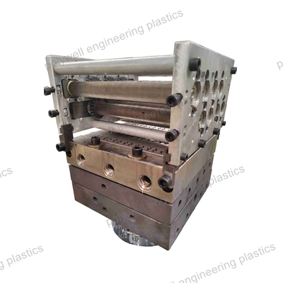 PA66 GF25 Heat Resistant Strips Extrusion Mold in Extruder Machine
